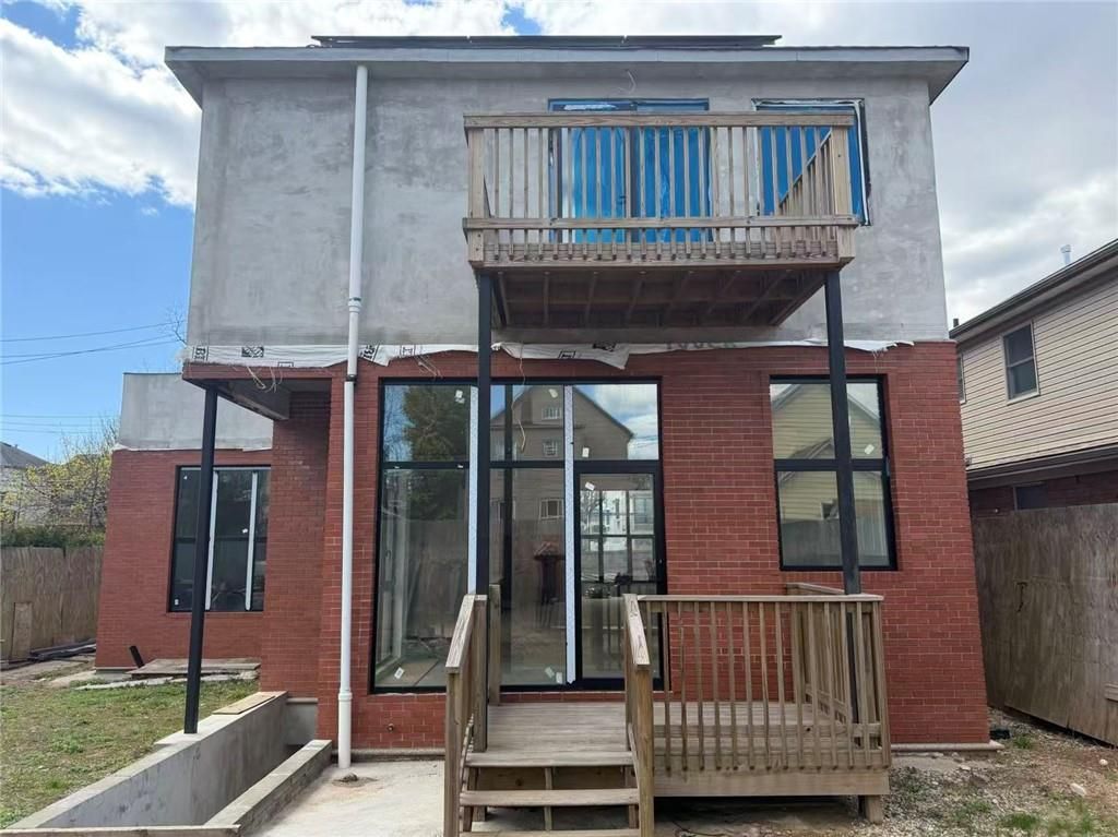 Photo of 25 Grasmere Avenue, Staten Island, NY 10304 (MLS # 500233)