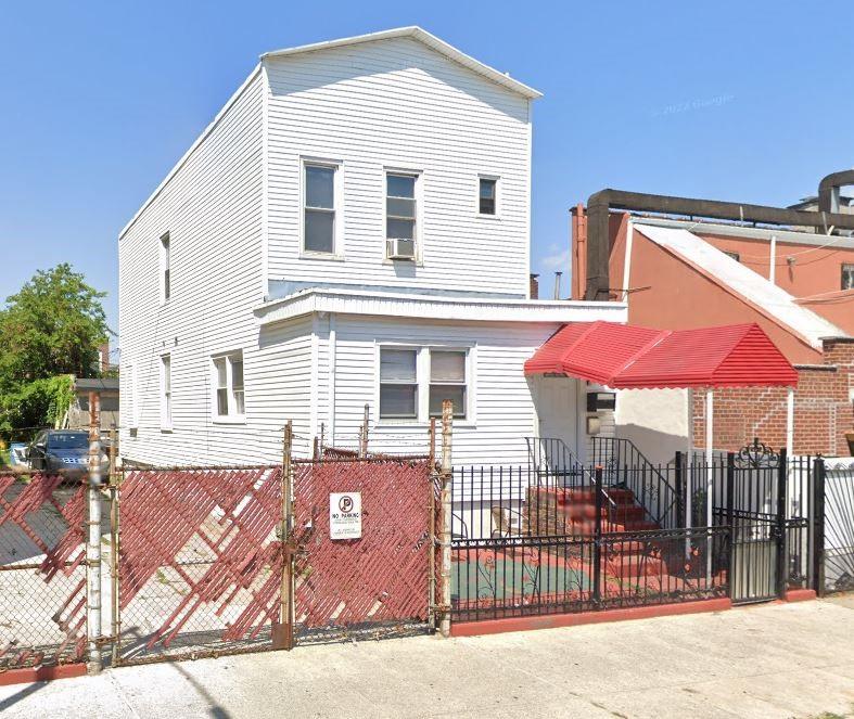 14 32nd Street, Brooklyn, New York image 1