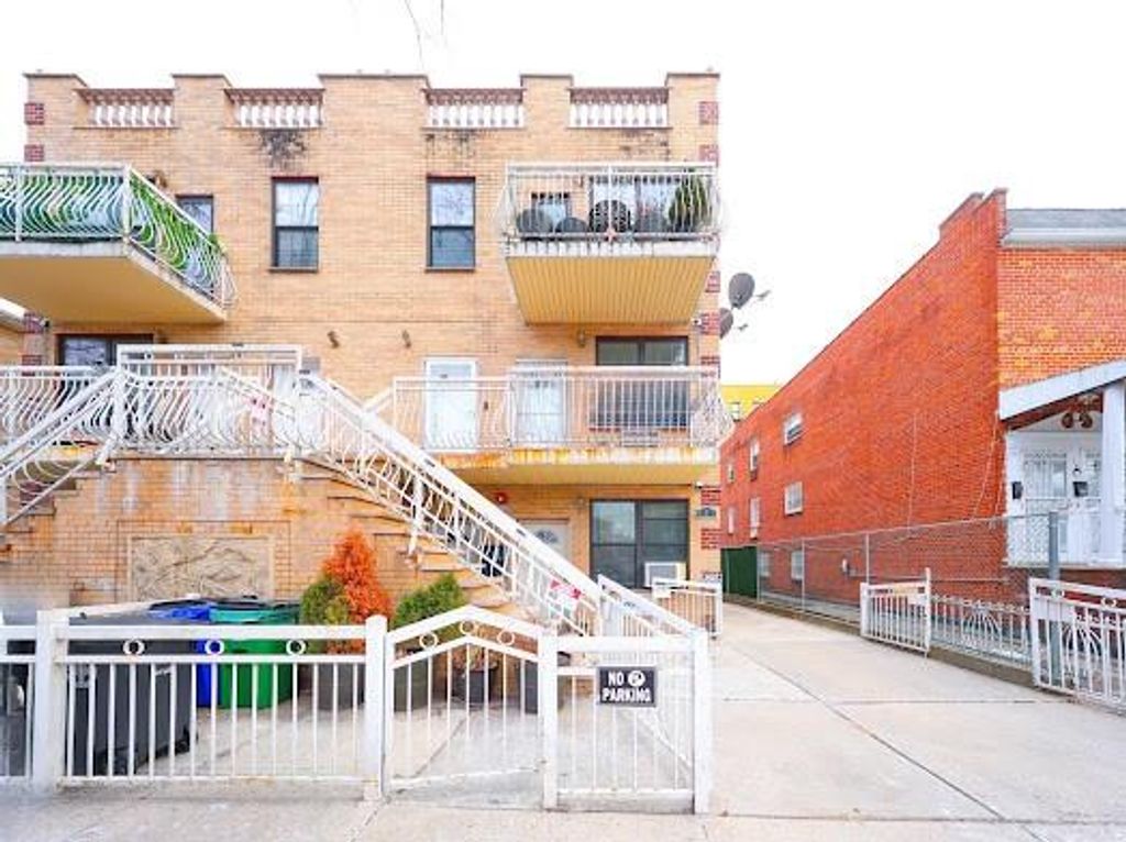 Photo of 127 Bay 29th Street, Brooklyn, NY 11214 (MLS # 498225)