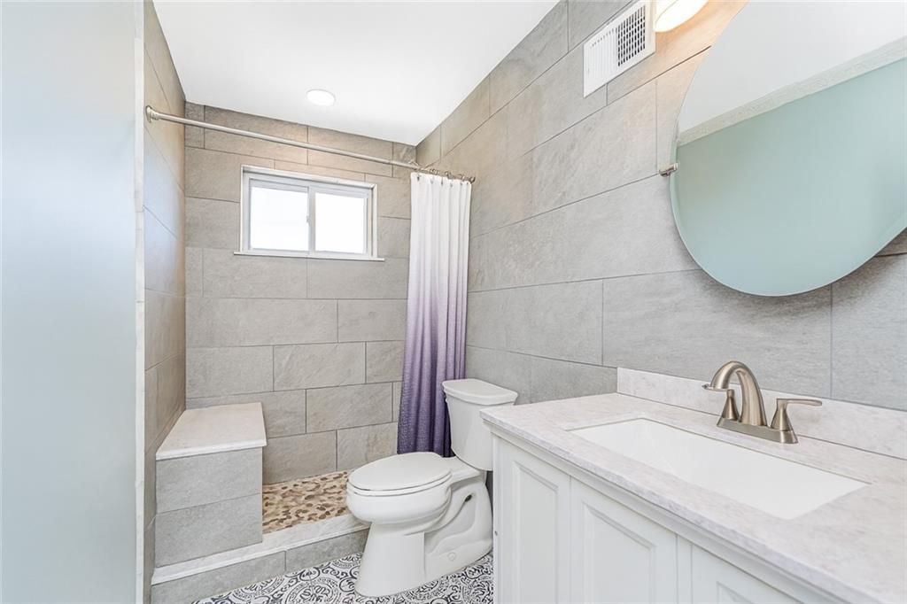 Photo of 352 Grantwood Avenue, Staten Island, NY 10312 (MLS # 496597)
