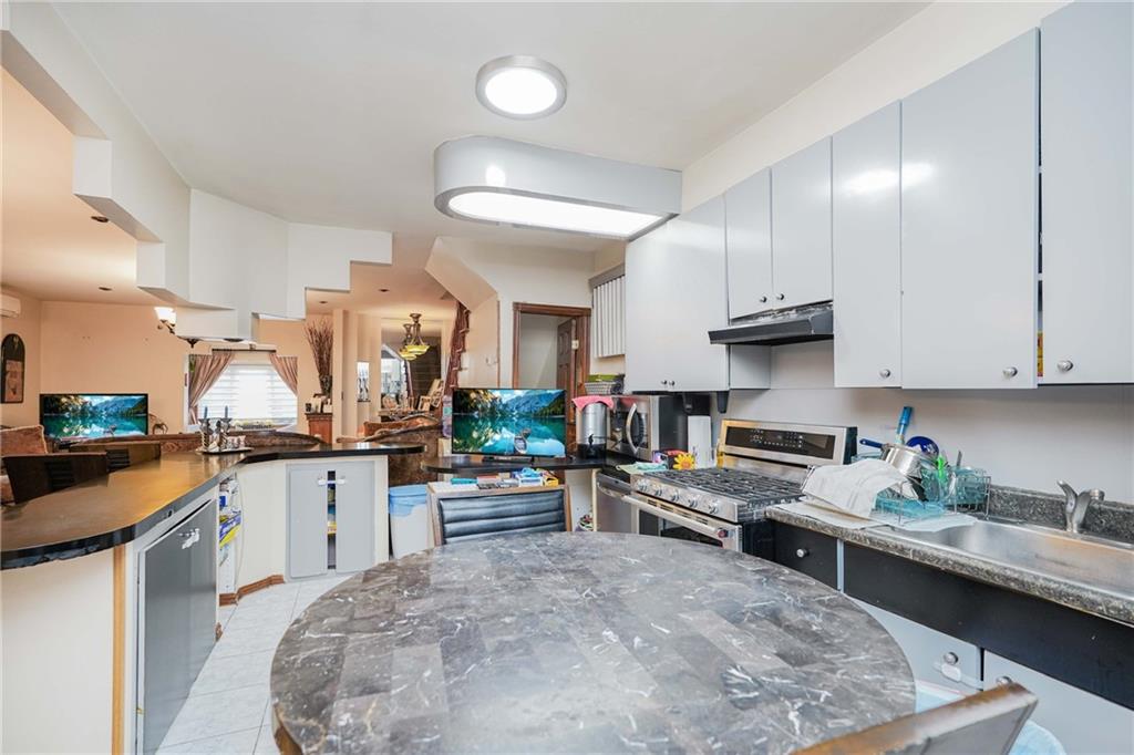 2147 13th Street, Brooklyn, New York image 7
