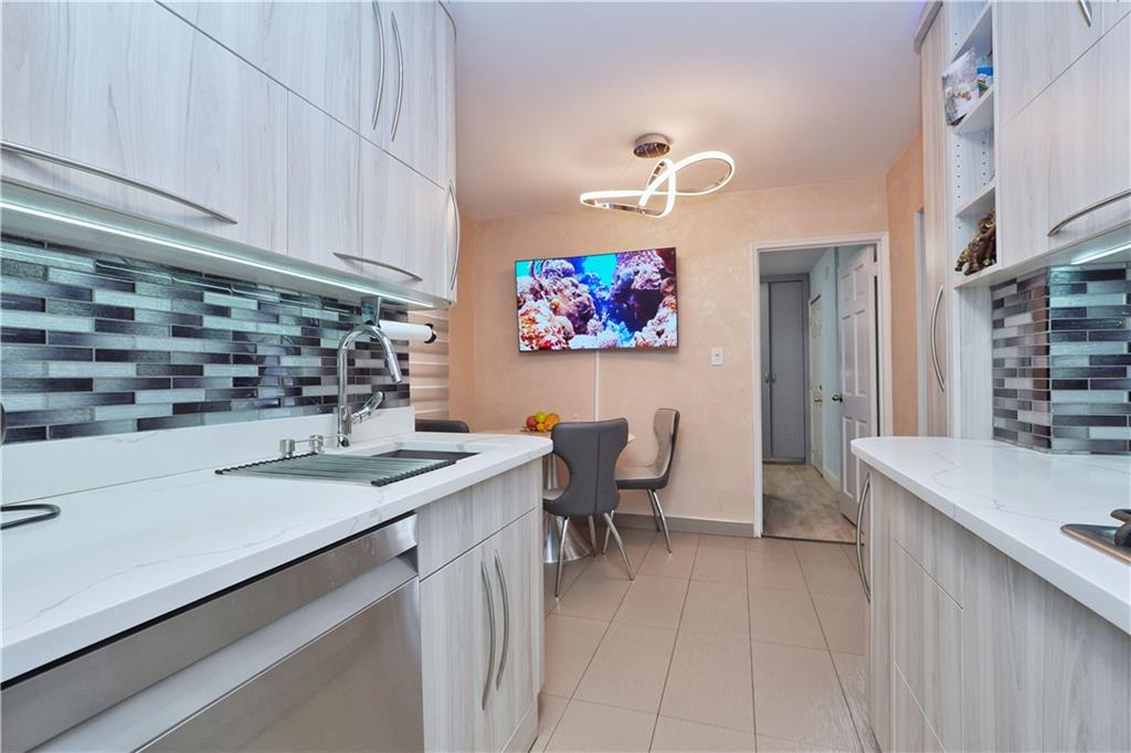 2711 Avenue X #2F, Brooklyn, New York image 16