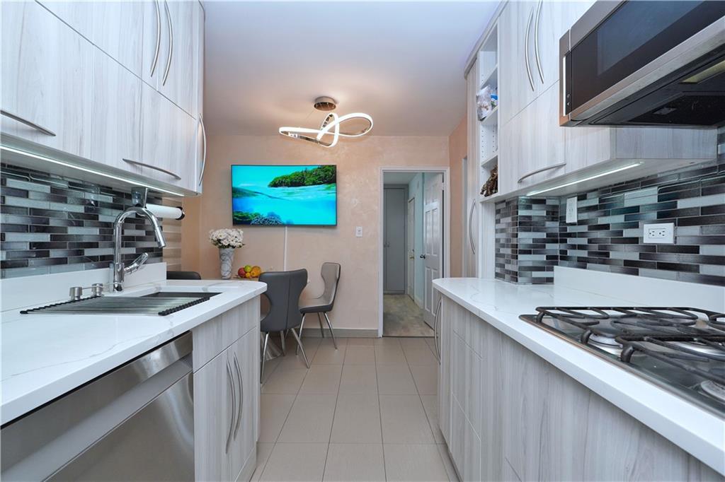 2711 Avenue X #2F, Brooklyn, New York image 22