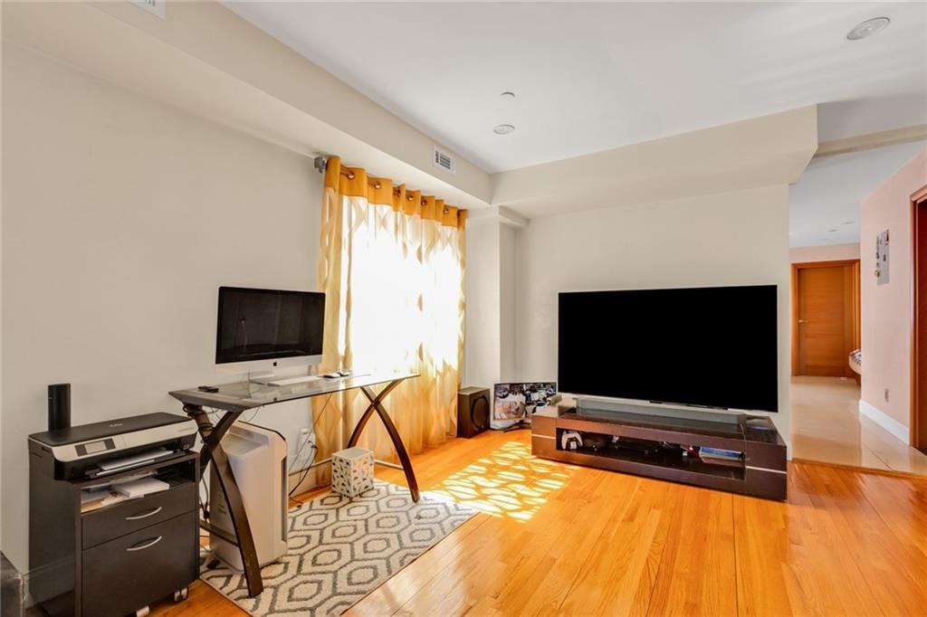 2750 28th Street #2B, Brooklyn, New York image 9