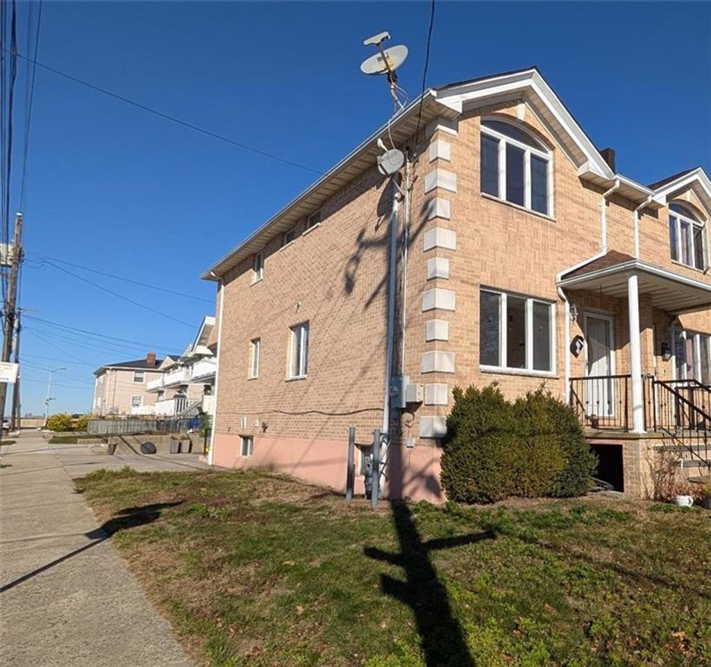 Photo of 124-22 Cronston Avenue, Rockaway Beach, NY 11694 (MLS # 497652)