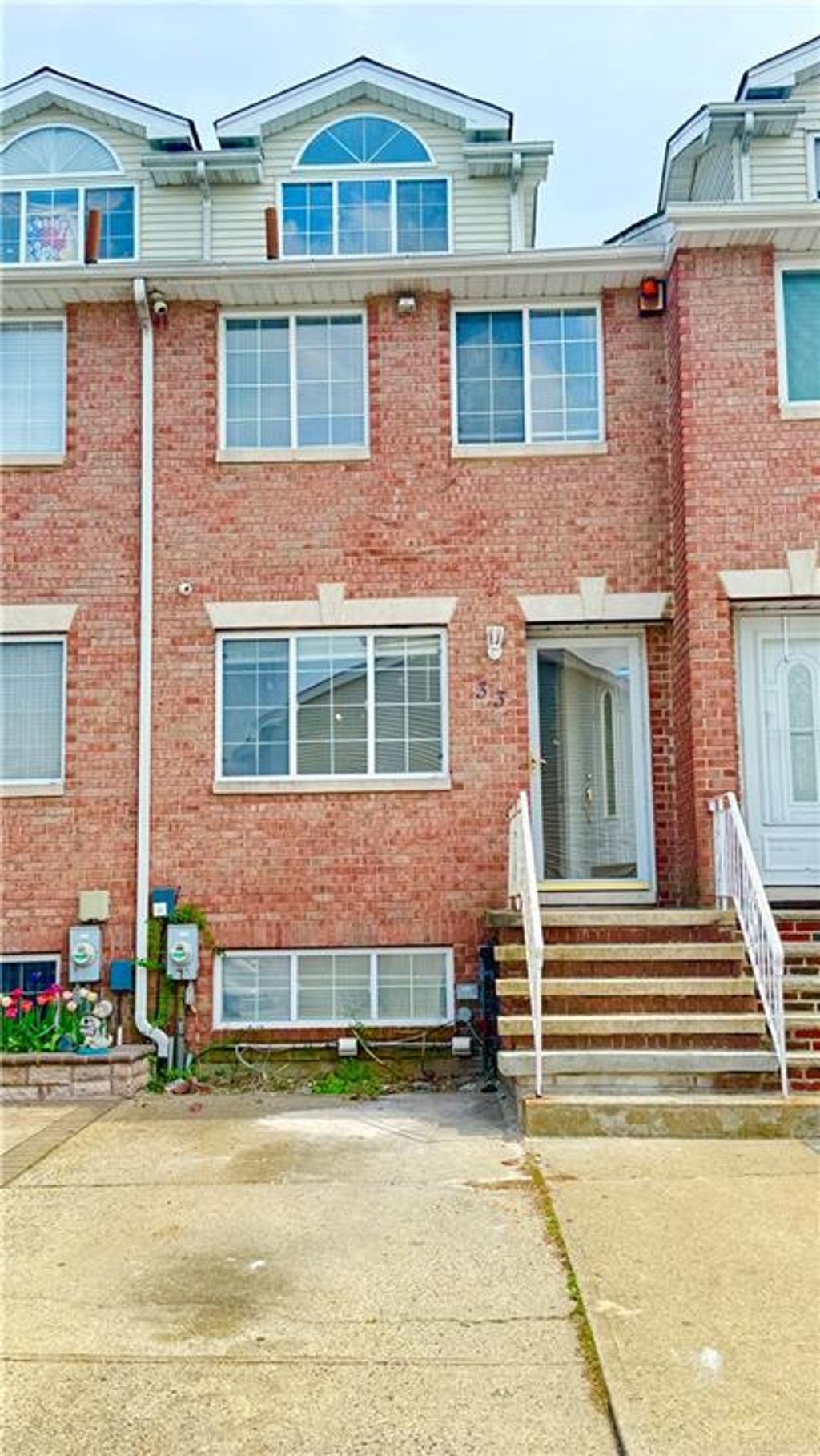 Photo of 33 Lillie Lane, Staten Island, NY 10314 (MLS # 500578)