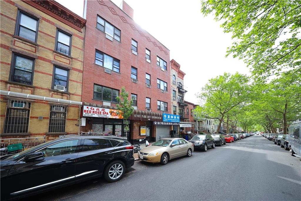 462 52nd Street #2D, Brooklyn, New York image 2