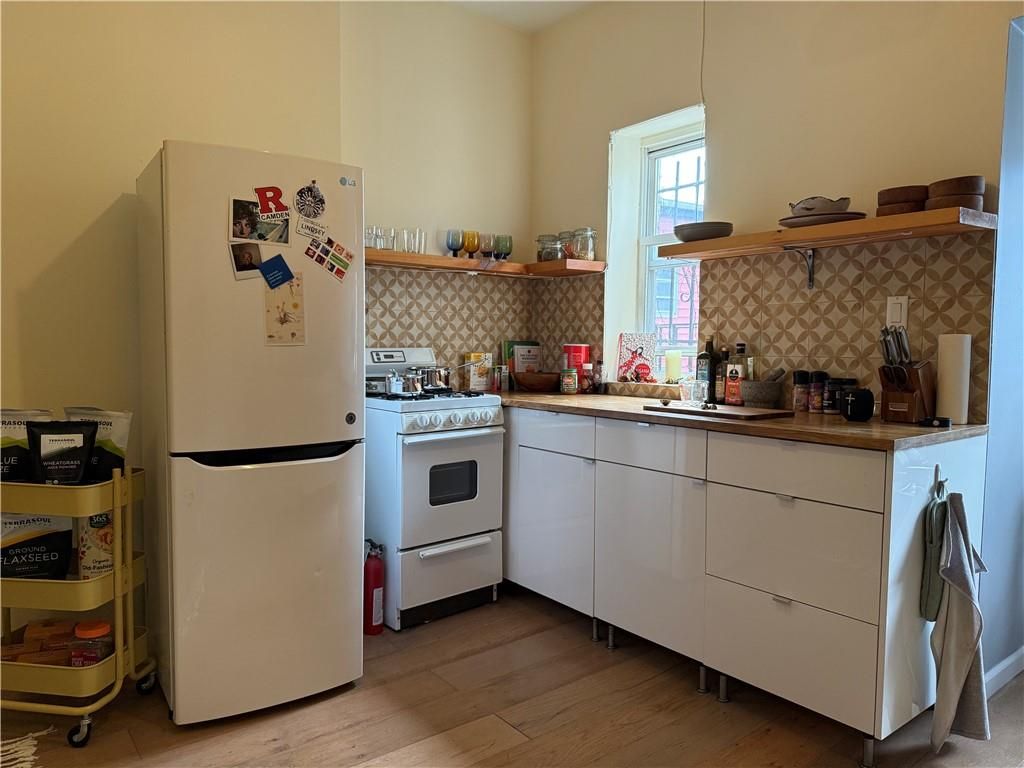 Photo of 42 Clermont Avenue #3, Brooklyn, NY 11205 (MLS # 495857)