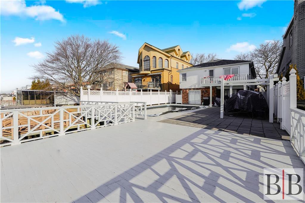 2394 National Drive, Brooklyn, New York image 36