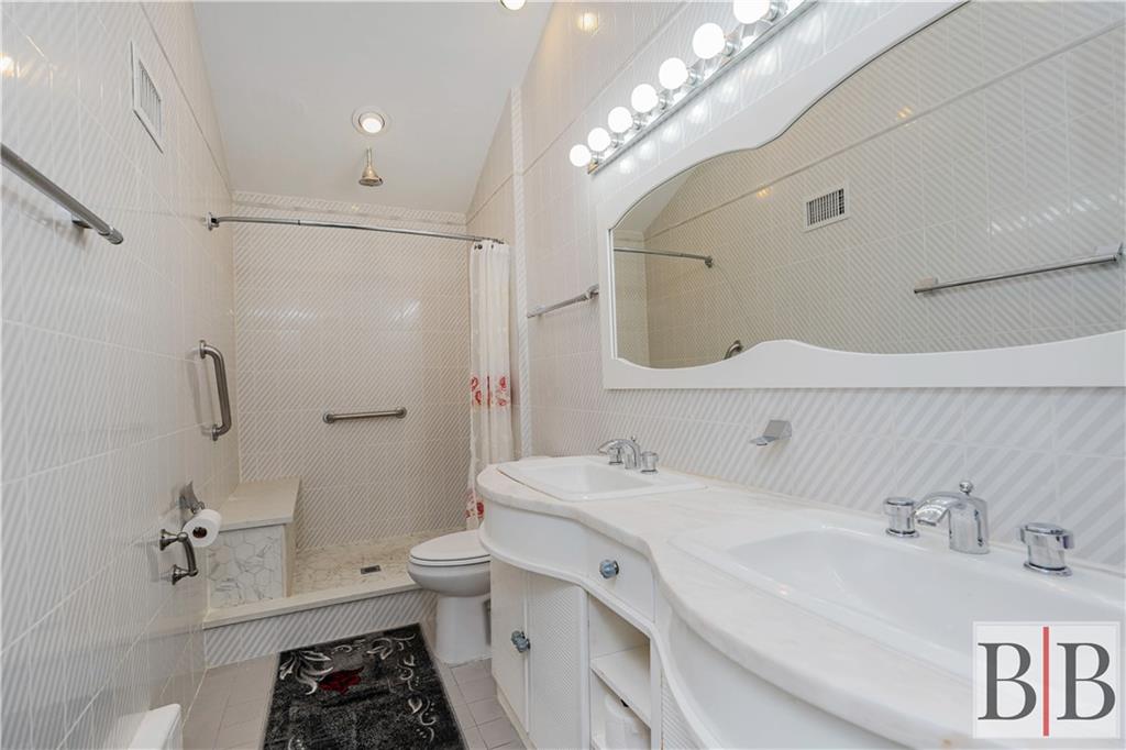 2394 National Drive, Brooklyn, New York image 23