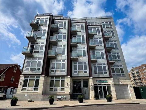 Apartment For Sale - 140-21 32nd Avenue #5CN<br/> Flushing, NY 11354
