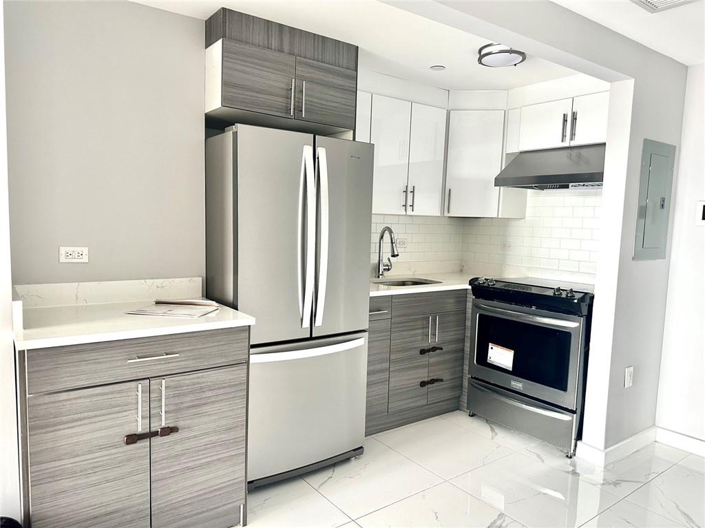 70-09 45th Avenue #7C, Woodside, New York image 2