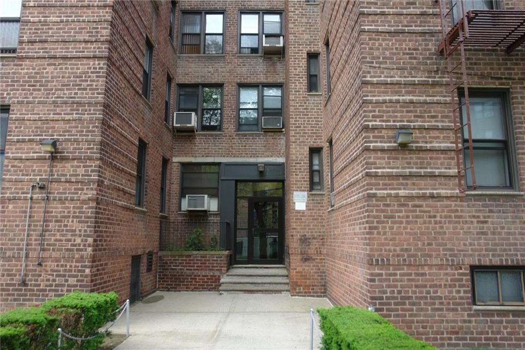 Photo of 3021 Avenue Z #2G, Brooklyn, NY 11235 (MLS # 498454)