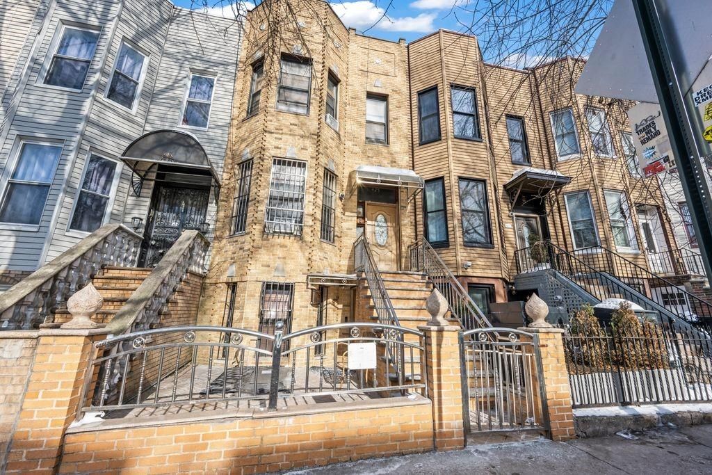 Photo of 425 36th Street, Brooklyn, NY 11232 (MLS # 498843)