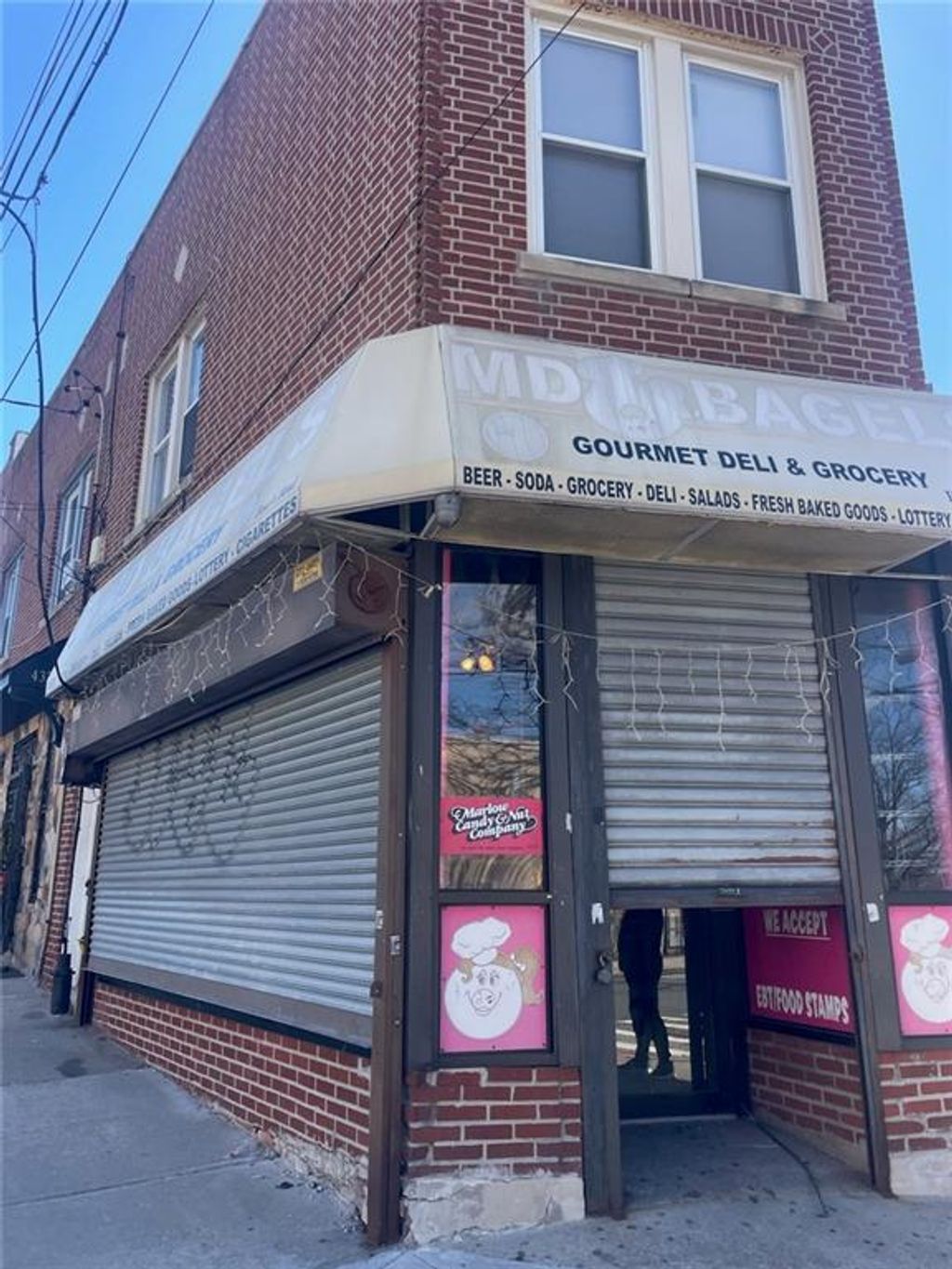 Photo of 434 Castleton Avenue, Staten Island, NY 10301 (MLS # 500193)