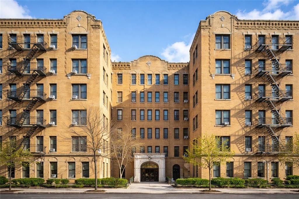 Photo of 3105 Brighton 3rd Street #6F, Brooklyn, NY 11235 (MLS # 498604)