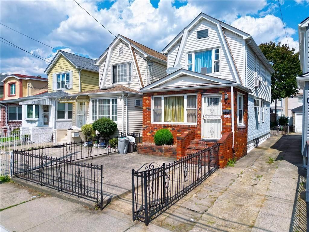 Photo of 2037 Schenectady Avenue, Brooklyn, NY 11234 (MLS # 496322)