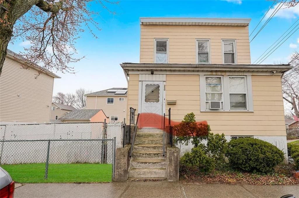 Photo of 260 Garretson Avenue, Staten Island, NY 10305 (MLS # 497566)