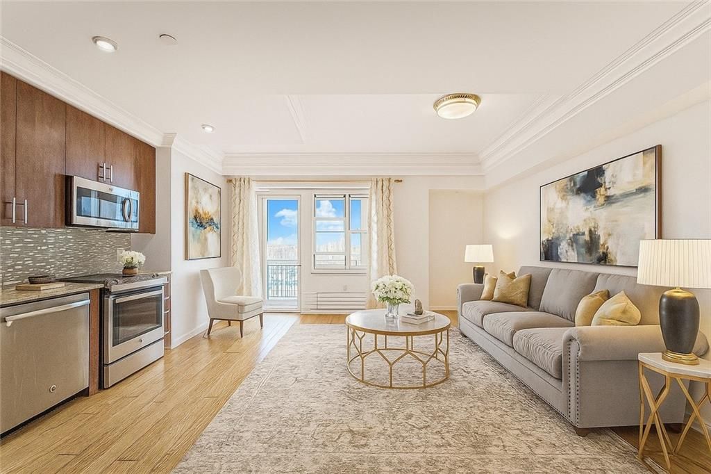 Photo of 50 Oceana Drive #10F, Brooklyn, NY 11235 (MLS # 497281)