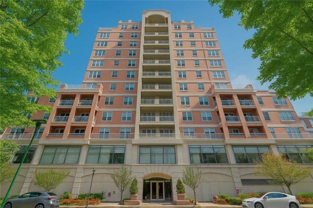 Photo of 50 Oceana Drive #10F, Brooklyn, NY 11235 (MLS # 497281)