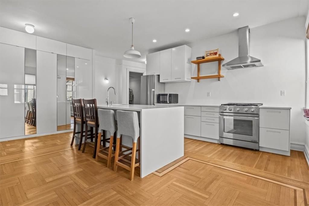 Photo of 8502 Fort Hamilton Parkway #6E, Brooklyn, NY 11209 (MLS # 500317)