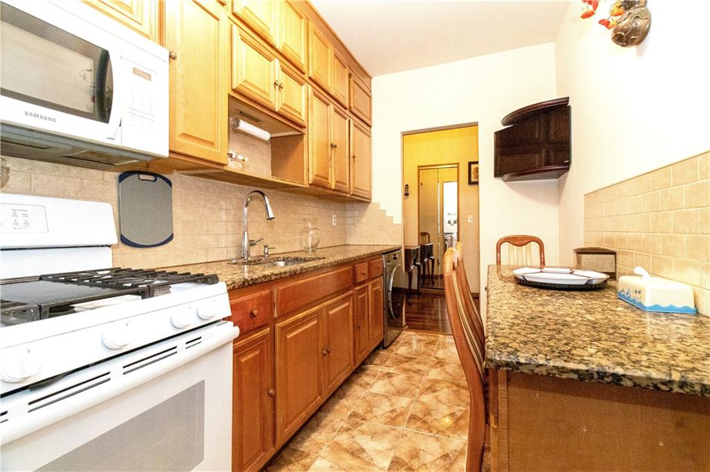 8735 Bay Parkway #A22, Brooklyn, New York image 10