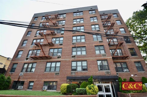 Homes For Sale - 1075 Sheepshead Bay Road #7M<br/> Brooklyn, NY 11229
