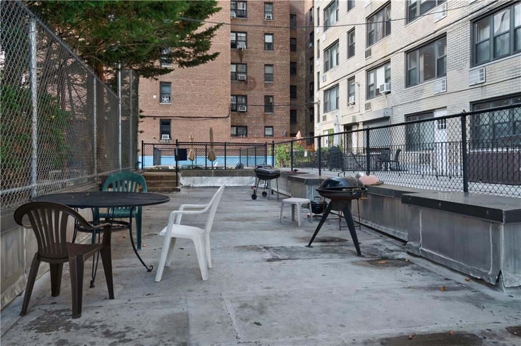 Photo of 1360 Ocean Parkway #7C, Brooklyn, NY 11230 (MLS # 503981)