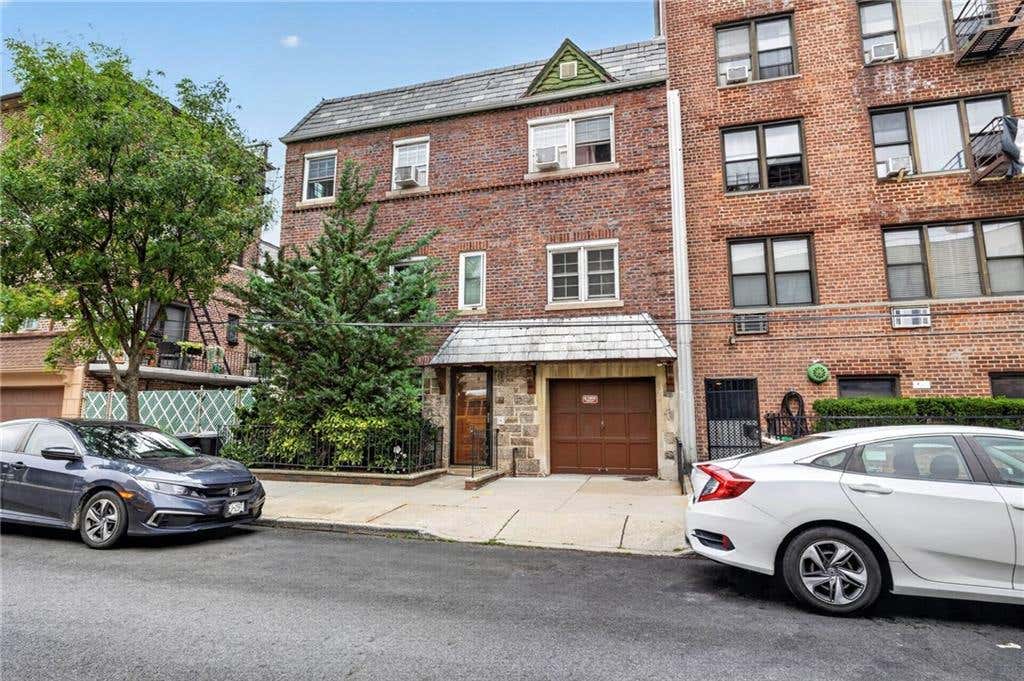 Photo of 11 Mackay Place, Brooklyn, NY 11209 (MLS # 503523)