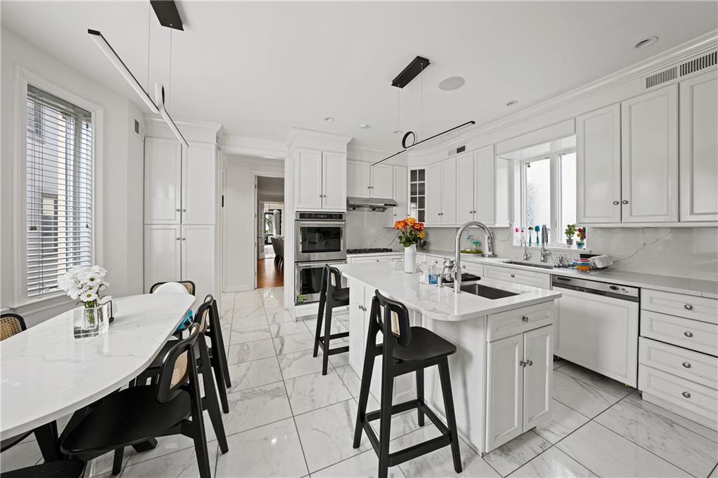 961 7th Street, Brooklyn, New York image 8