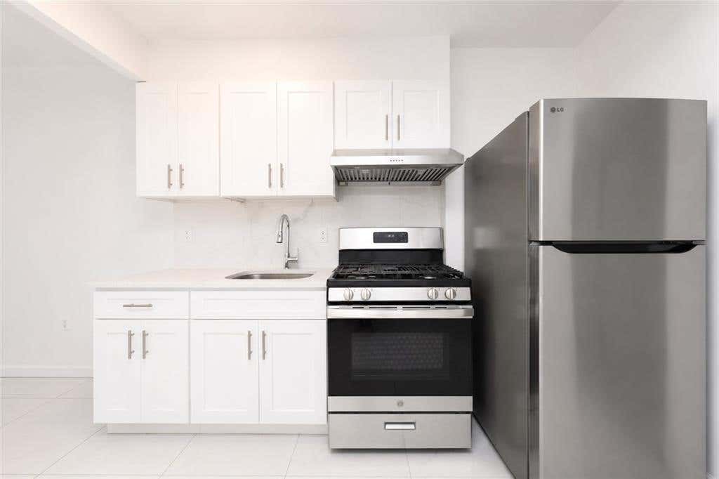 Photo of 921 60th Street #3B, Brooklyn, NY 11219 (MLS # 503825)