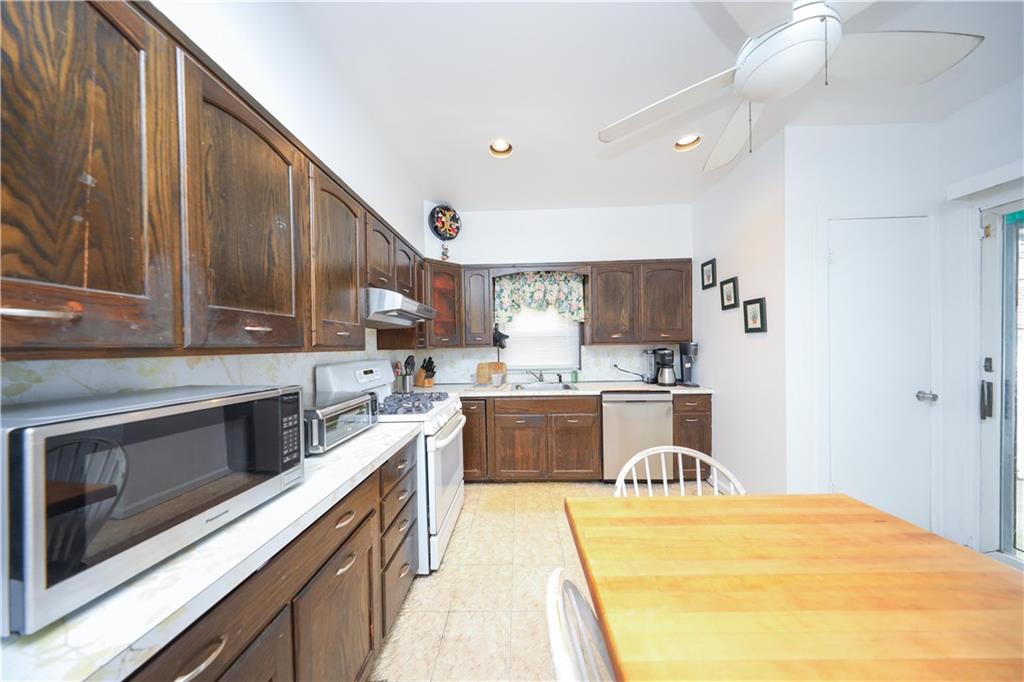 1585 9th Street, Brooklyn, New York image 9