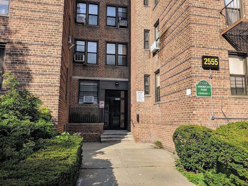 2555 Batchelder Street #2K, Brooklyn, New York image 1