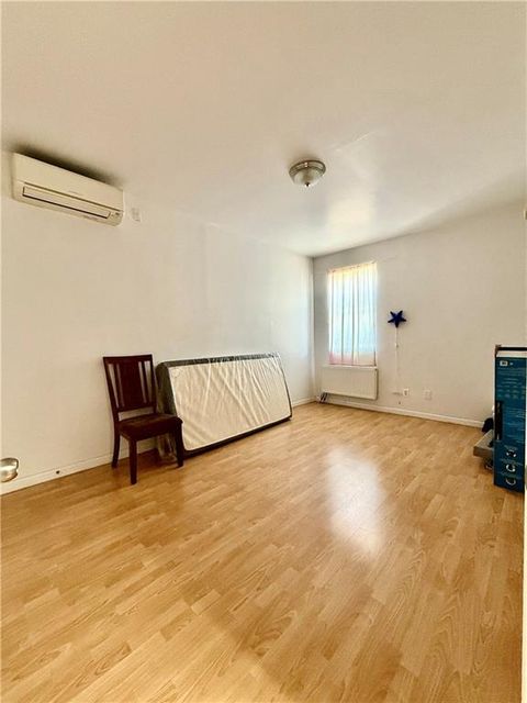 Multifamily For Sale - 185 Bay 11th Street<br/> Brooklyn, NY 11228