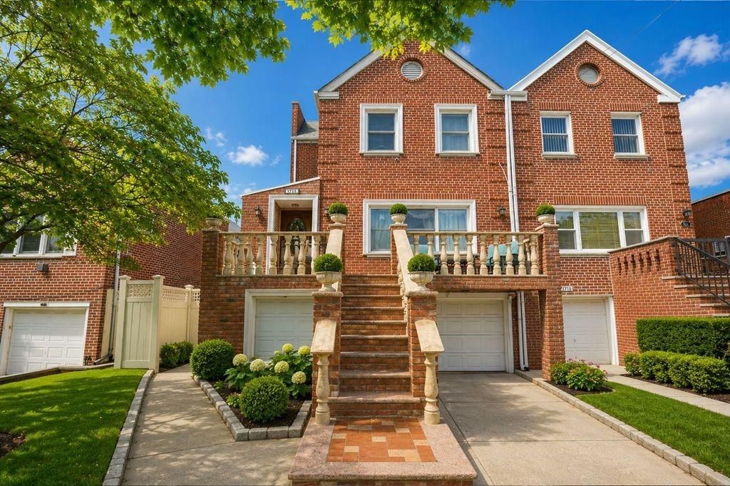 Photo of 1711 Gerritsen Avenue, Brooklyn, NY 11229 (MLS # 501672)