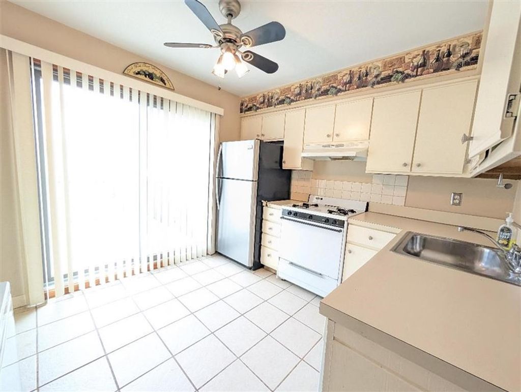 Photo of 183 Melvin Avenue, Staten Island, NY 10314 (MLS # 497575)