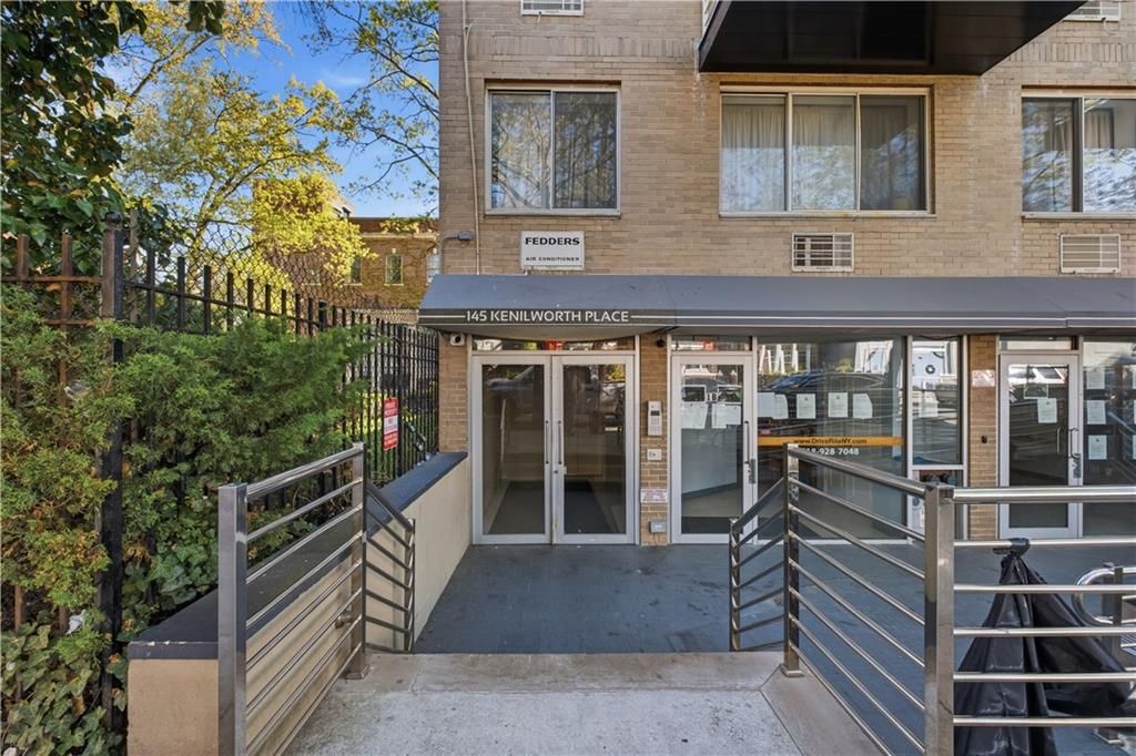Photo of 145 Kenilworth Place #2B, Brooklyn, NY 11210 (MLS # 501215)