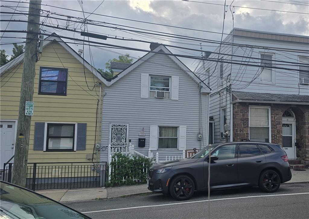 Photo of 104 Ocean Avenue, Staten Island, NY 10305 (MLS # 504532)