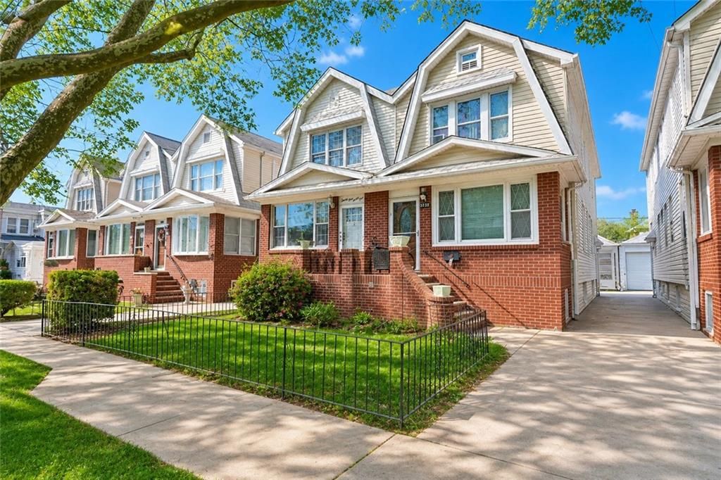 Photo of 2123 Ryder Street, Brooklyn, NY 11234 (MLS # 501210)