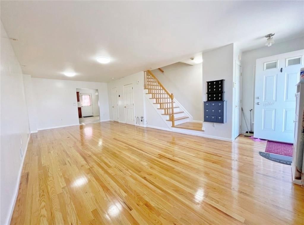 Photo of 372 Maryland Avenue, Staten Island, NY 10305 (MLS # 499184)