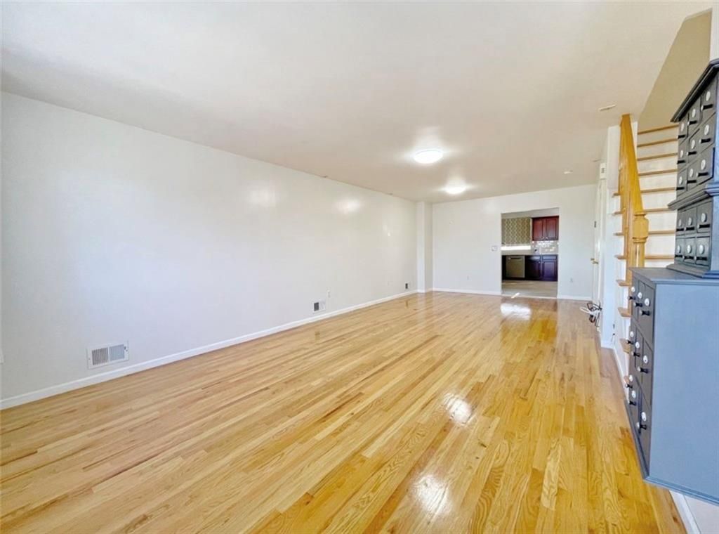 Photo of 372 Maryland Avenue, Staten Island, NY 10305 (MLS # 499184)