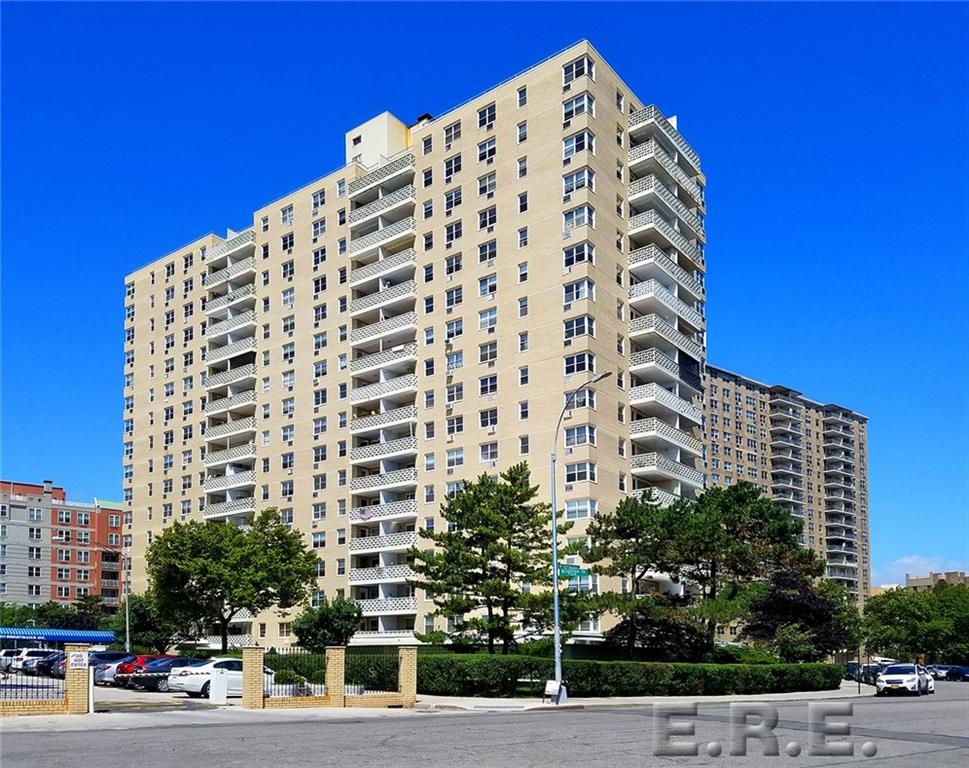 35 Seacoast Terrace #8D, Brooklyn, New York image 4