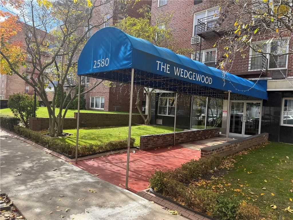 Photo of 2580 Ocean Parkway #3H, Brooklyn, NY 11235 (MLS # 496745)