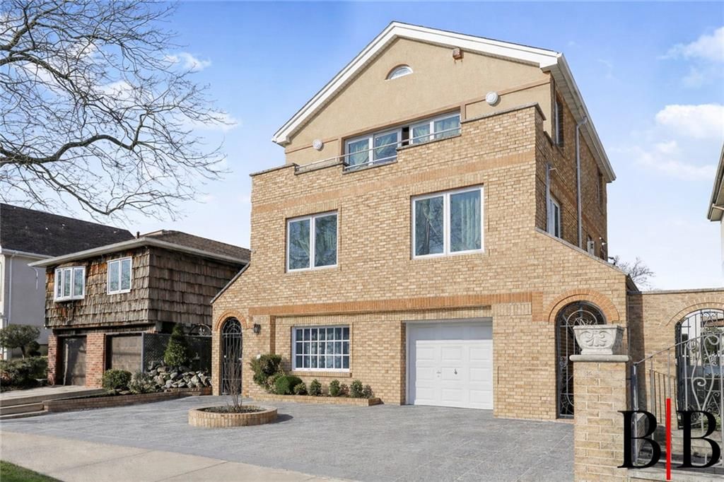 Photo of 215 Arkansas Drive, Brooklyn, NY 11234 (MLS # 498618)