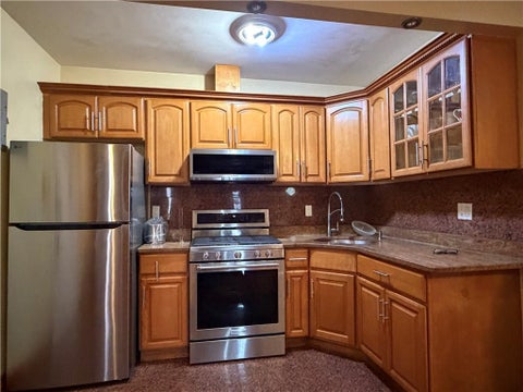 Multifamily For Rent - 400 Lefferts Avenue #2<br/> Brooklyn, NY 11225