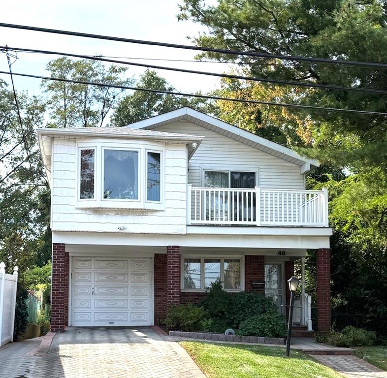 Photo of 48 Rockwell Avenue, Staten Island, NY 10305 (MLS # 505183)