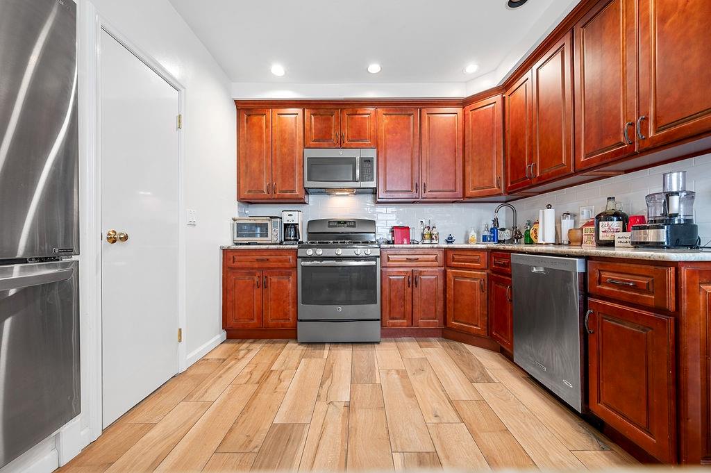 1833 76th Street, Brooklyn, New York image 10