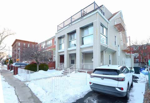 Multifamily For Sale - 160 Bay 28th Street<br/> Brooklyn, NY 11214