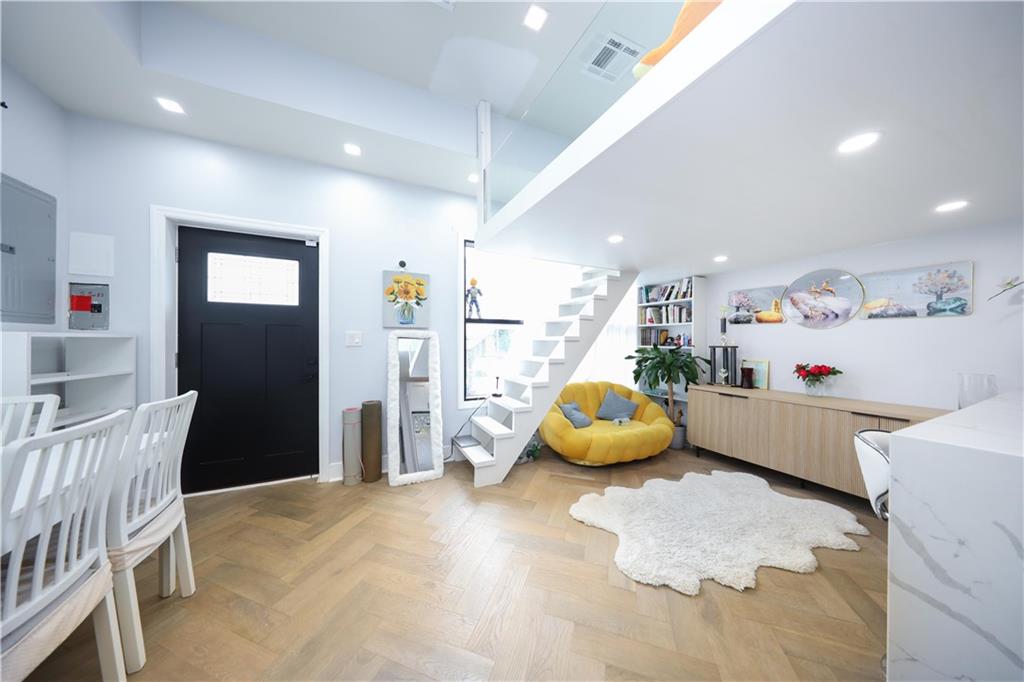 4 Lake Avenue, Brooklyn, New York image 9