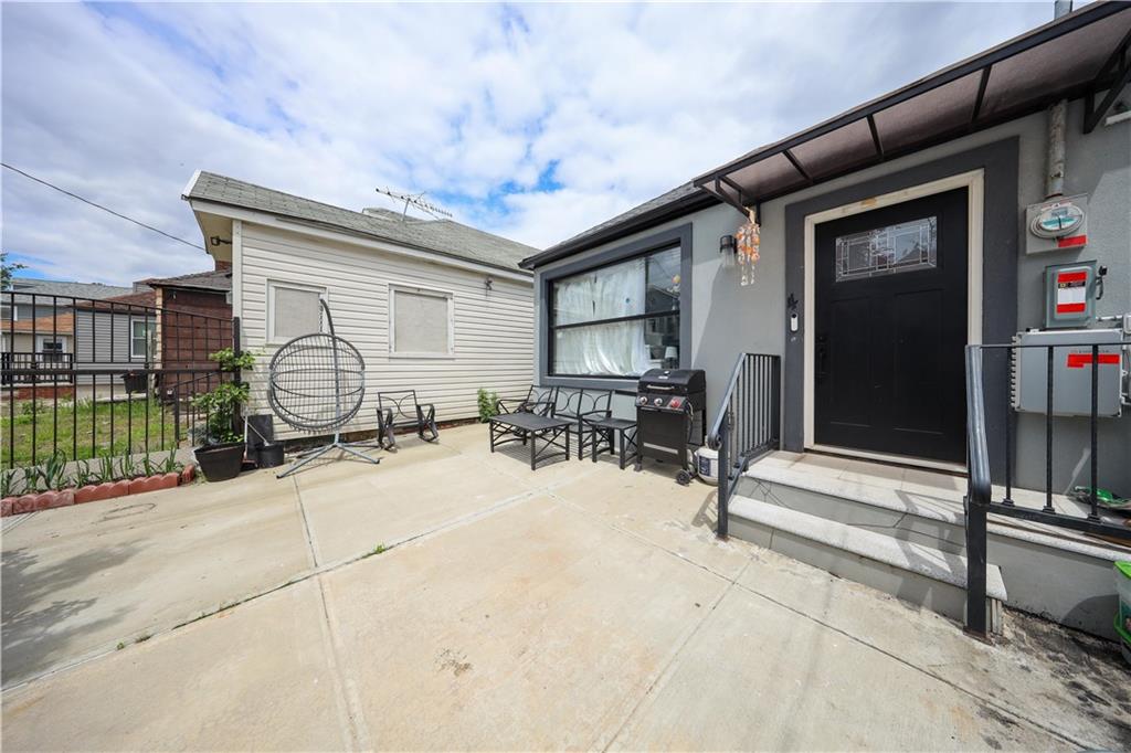 4 Lake Avenue, Brooklyn, New York image 2